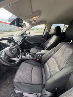 Mazda 3 1.5i (74kW) - 12