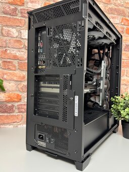 Ryzen 9 7950X3D\64GB\RTX 5080\SSD\1200W Zdroj - 12