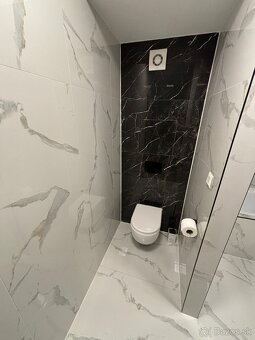 Luxusný 2-izbový byt s balkónom v Dolnom Kubíne. - 12