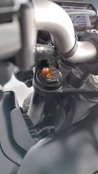 Yamaha MT-10 - 12