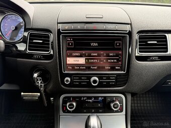 Volkswagen Touareg 3.0 V6 TDI - 12