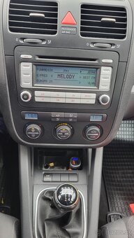 Predam Volkswagen Golf 5 1.9 TDi rok 2006 - 12