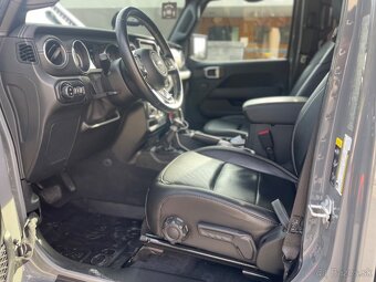 Jeep Wrangler UNLIMITED 2.0T 272k 8T Sahara Odpočet DPH - 12