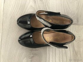 Topánky, gumáky, tenisky, sandále - 12