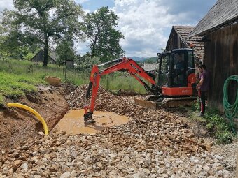 Predaj a realizácia žumpy a betónové pivnice výkopové práce - 12