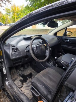 Predám Citroen C4 1.4i (65kw) 2009 - 12
