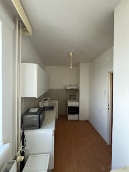 1 izbový BYT na predaj - ulica Svetlá 1 v Bratislave - 12