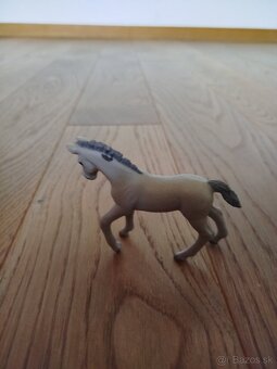 Koníky schleich - 12