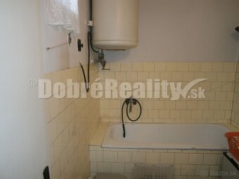 ZVÝHODNENÁ CENA  V rekreačnej obci Čechy rodinný dom na pre - 12