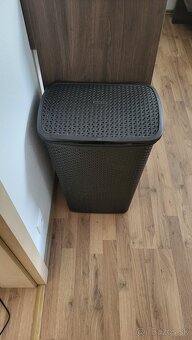 Spálňa - nábytok s rolldoorom - 12