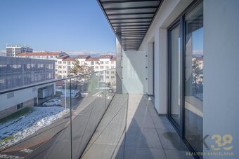 Na prenájom lukratívne 2-izbové byty v centre Popradu - 12