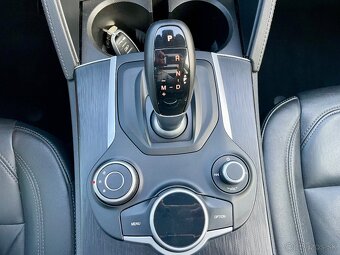 Alfa Romeo Stelvio 2.2 210k Super Q4 A/T - 12