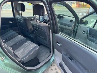 Renault Mégane Scénic 1.6 16V - 12