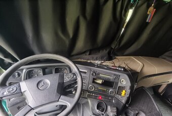 Ťahač actros 1845 mega - 12