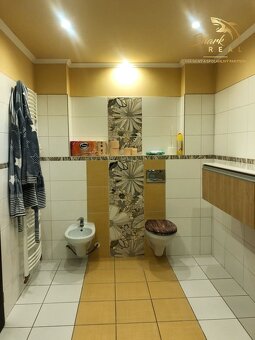 Jedinečná apartmánová nehnutelnosť s bazénom a záhradou - 12