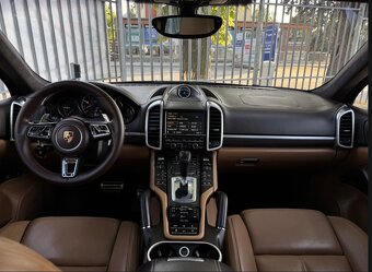 Porsche Cayenne turbo - 12