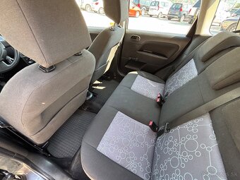 Ford Fiesta 1.3i Duratec Champion X - 12