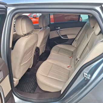 Opel Insignia ST 2.0 CDTI 130k Cosmo A/T - AJ NA SPLÁTKY - 12