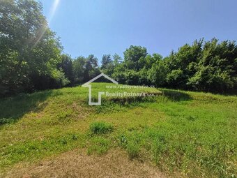 Pekný rodinný dom v obci Plešivec. - 12