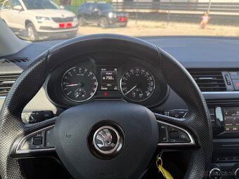 Škoda Octavia Combi 1.6 TDI 110k Style 4x4 - 12