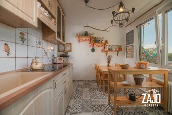 PRIESTRANNÝ 4-IZBOVÝ BYT – BÁNOVCE NAD BEBRAVOU - 12