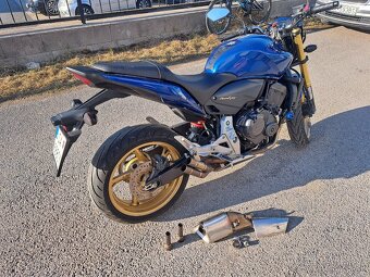 Honda Hornet - 12