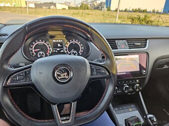 ŠKODA OCTAVIA RS - 12