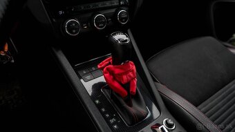 Škoda Octavia 2.0 TDI CR DPF RS 4x4 DSG - 12