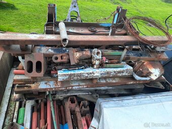 Kompletne kolesá diely na vlecku prives - 12