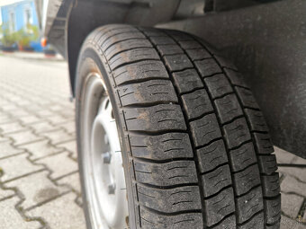 Nákladný príves UNIKOL s plachtou, nosnosť 2420 kg - 12