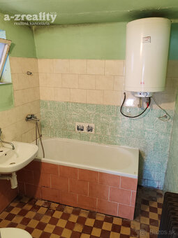 Rodinný dom na predaj v obci Lipové - 12