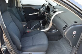 TOYOTA COROLLA 1,6I 97kW benzín Valvematic, M6, 2009 Slovens - 12