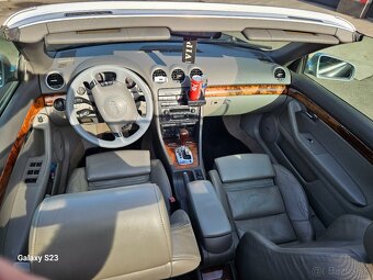 Audi A4 B6 Cabrio 2.4 V6 - 12