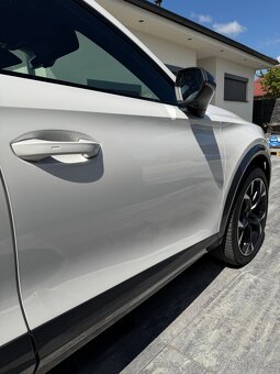 Cupra Formentor 1.4 TSI eHybrid 245k Ťažné/Pano/Kamery/Virtu - 12