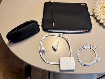  MacBook Pro 16” M1 Pro Silver (2021) - 12