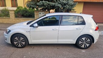 Volkswagen VW e-Golf, 2017, výkon 100kW, batéria 35,8 kWh - 12
