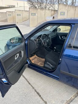 Škoda Fabia 1,6i - 12