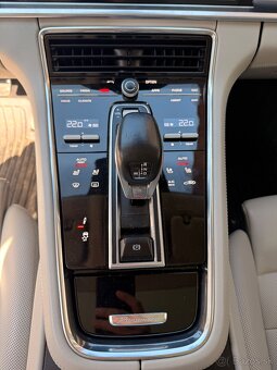 Porsche Panamera 4S Diesel - 12