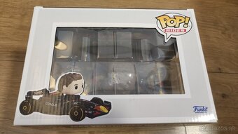 Max Verstappen - funko pop formula + podpis karta - 12
