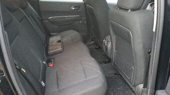 PEUGEOT 3008 1.6 16V - 12