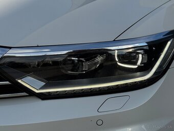 Volkswagen Passat Variant 2.0 BiTDI 240kBMT R-Line Highline - 12