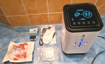 Predám   kyslíkov prístroj  koncentrátor + pulzný oxymeter - 12