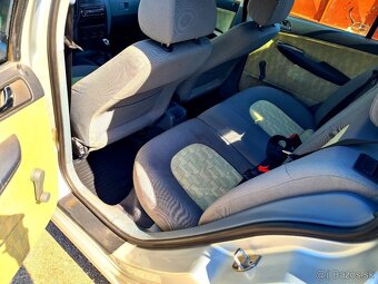Škoda Fabia 1,4MPI 50KW Comfort Klíma Tempomat Abs - 12