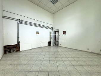 Výnimočný obchodný priestor na predaj, Hurbanovo - 12