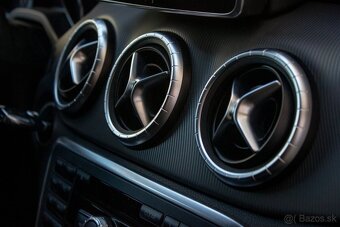 Mercedes-Benz CLA Kupé 180 AMG LINE - 12