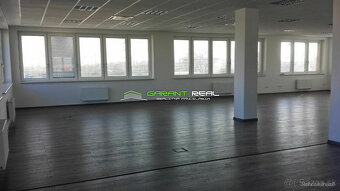 Predaj 5-podlažný polyfunkčný objekt, 2034 m2, Bratislava - 12