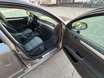 Škoda Superb Combi - 12