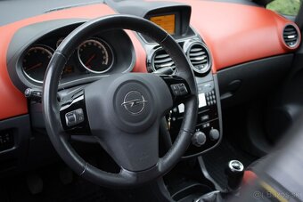 Opel Corsa 1.4 16V 74kw / SVK - 1.M / AJ NA SPLÁTKY / - 12
