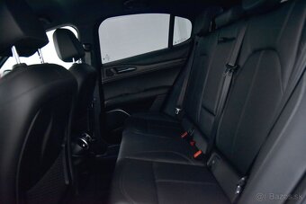 Stelvio 2.0 Turbo Veloce Q4 A/T, Xenon, ACC, Keyless - 12