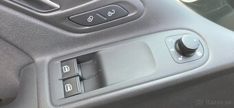 Volkswagen Golf 6 1.4MPI - 12